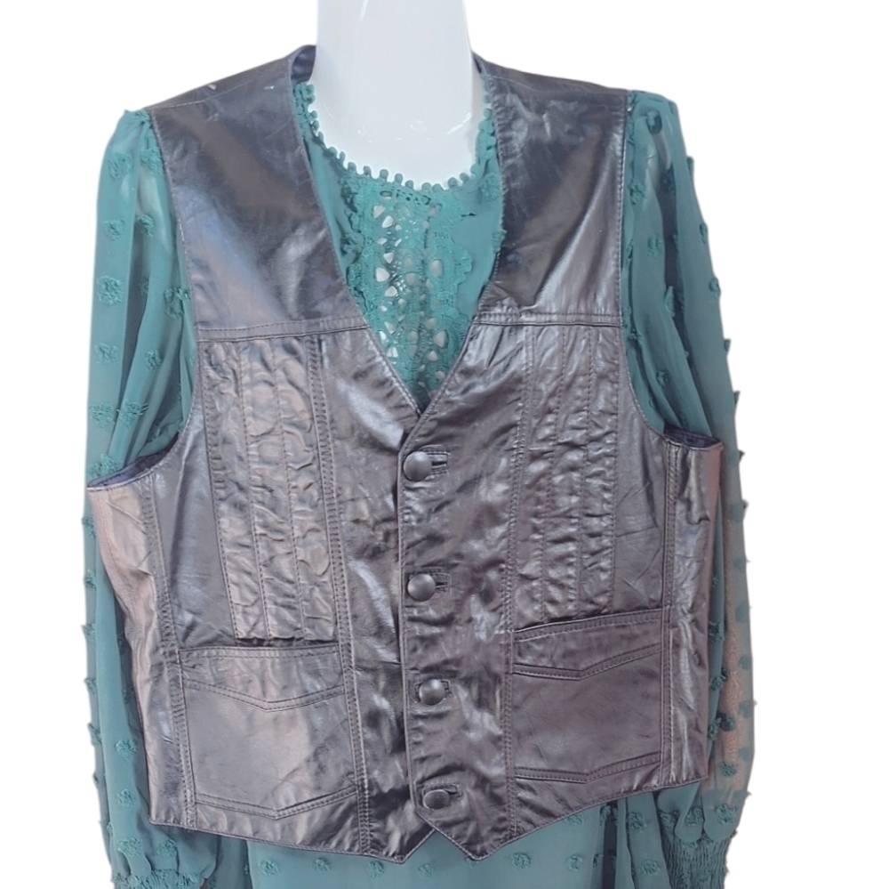 Womens Genuine Leather Black Vest 4 Buttons & Pockets Made In Mexico - Picture 3 of 9